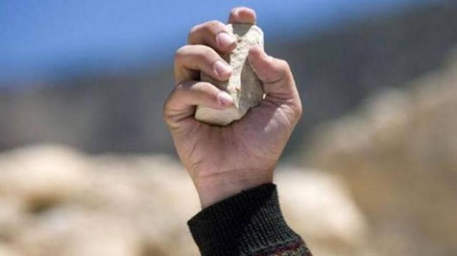 podiumnews.com-Polisi Ringkus Pelaku Pelempar Batu Mobil Melintas di By Pass Mantra